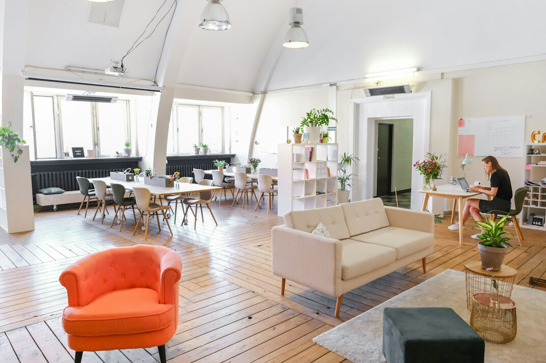 co working space empty office
